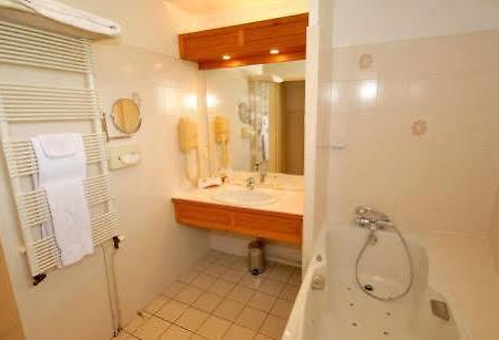 Hotel La Chaum'Yerres Chaumes-en-Brie Extérieur photo