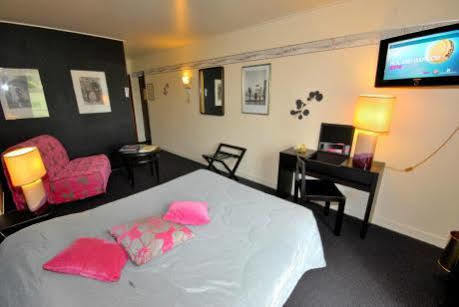 Hotel La Chaum'Yerres Chaumes-en-Brie Extérieur photo