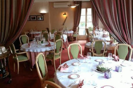 Hotel La Chaum'Yerres Chaumes-en-Brie Extérieur photo
